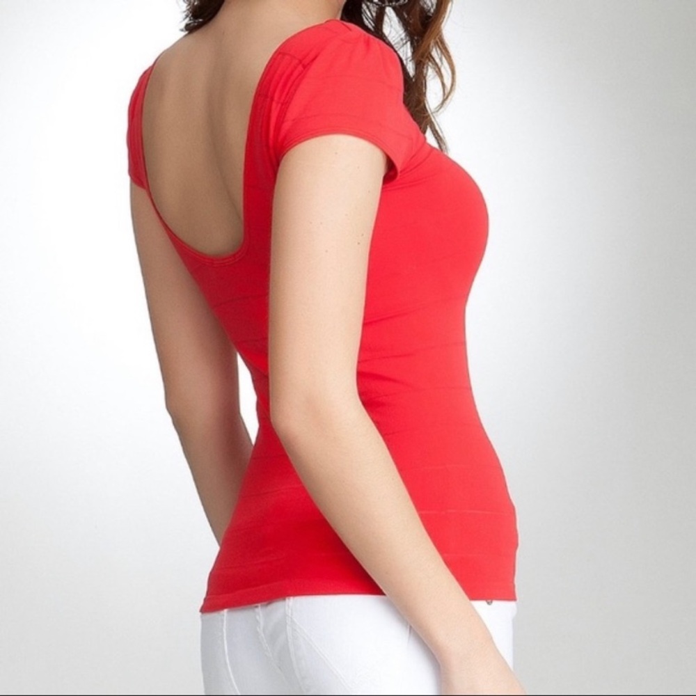 🎉🌷🎈🎊🎁💕Sexy Bebe Sheer Stripe Cap Sleeve Top Fiery Red Size P/S🤩🥳💕